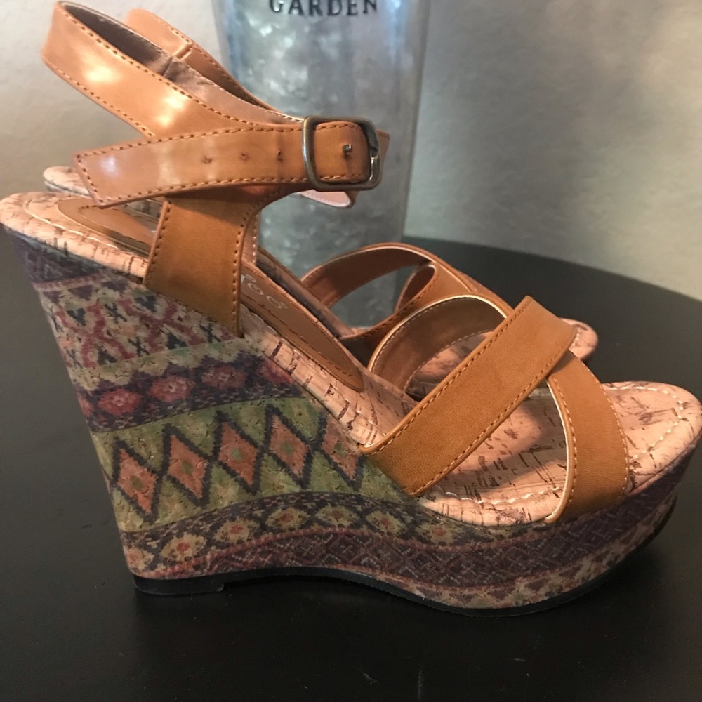 2 Lips Too - Wedges